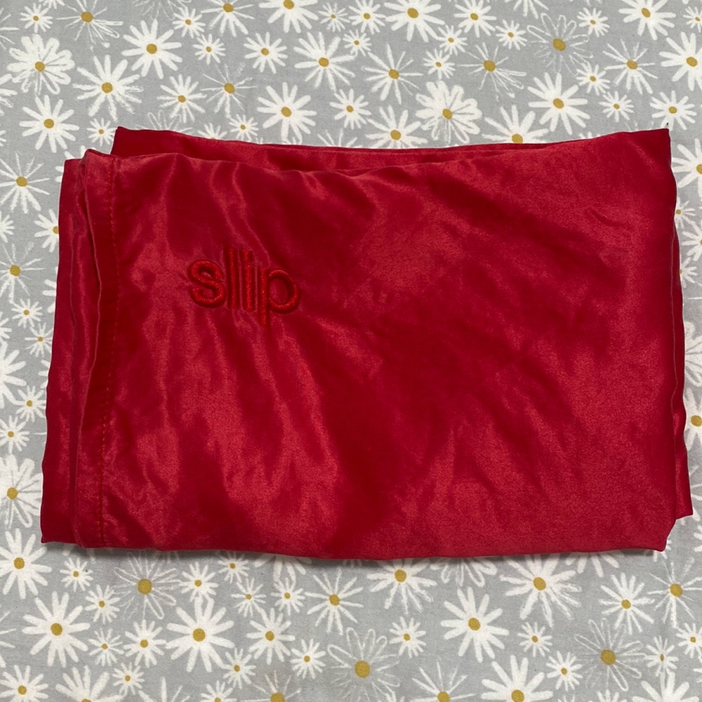 Silk pillowcase